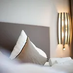 A Casa Elements Apartment