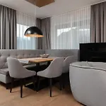 A Casa Elements *