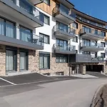 A Casa Elements