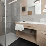 A Casa Elements