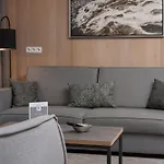 A Casa Elements *
