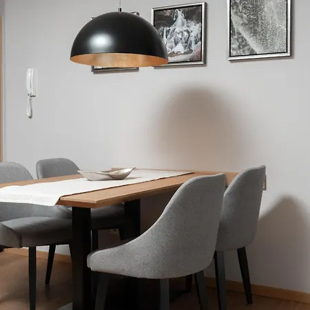 A Casa Elements